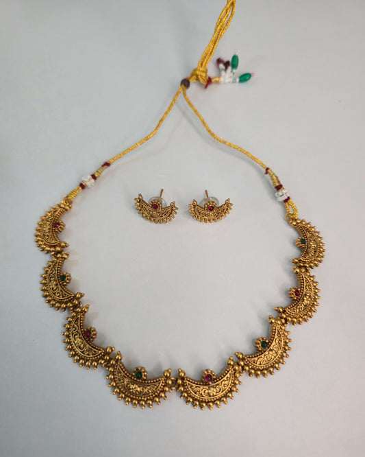 Half Moon Necklace Set