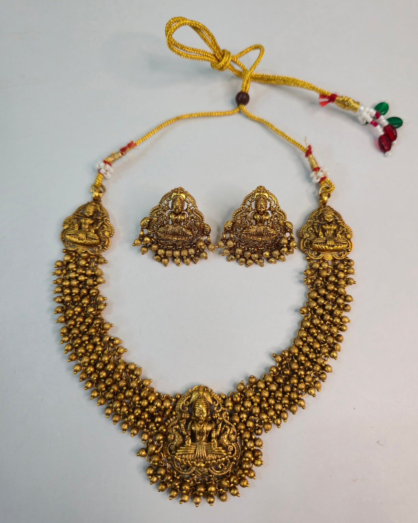 Lakshmi Bead Temple Set