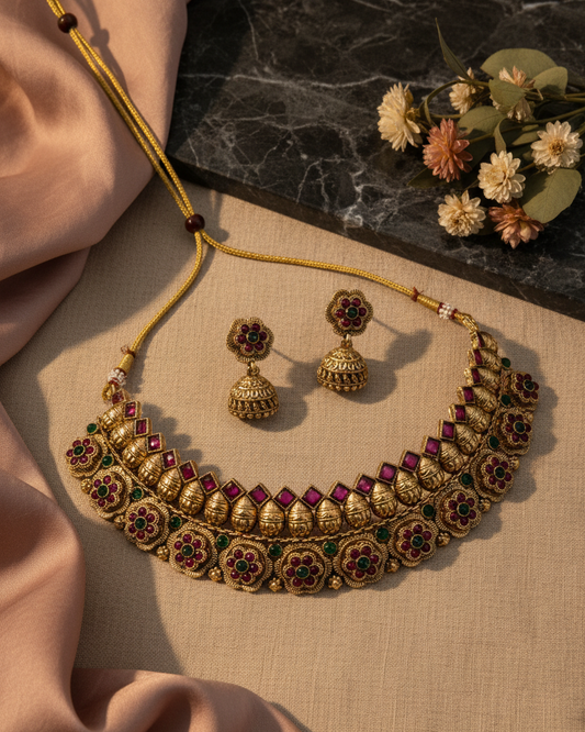 Kemp Pushpa Choker Set