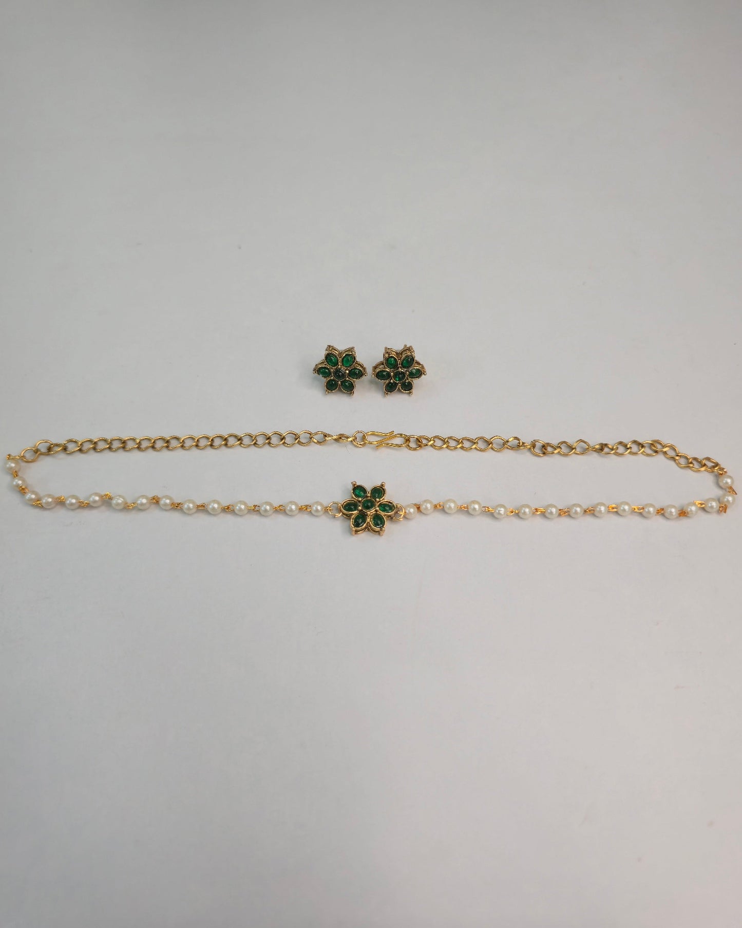 Emerald Floral Pearl Choker Set
