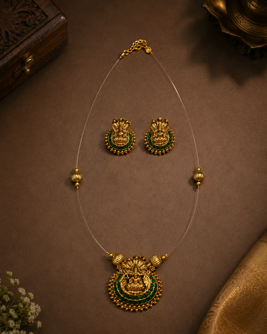 Lakshmi Emerald Invisible Chain