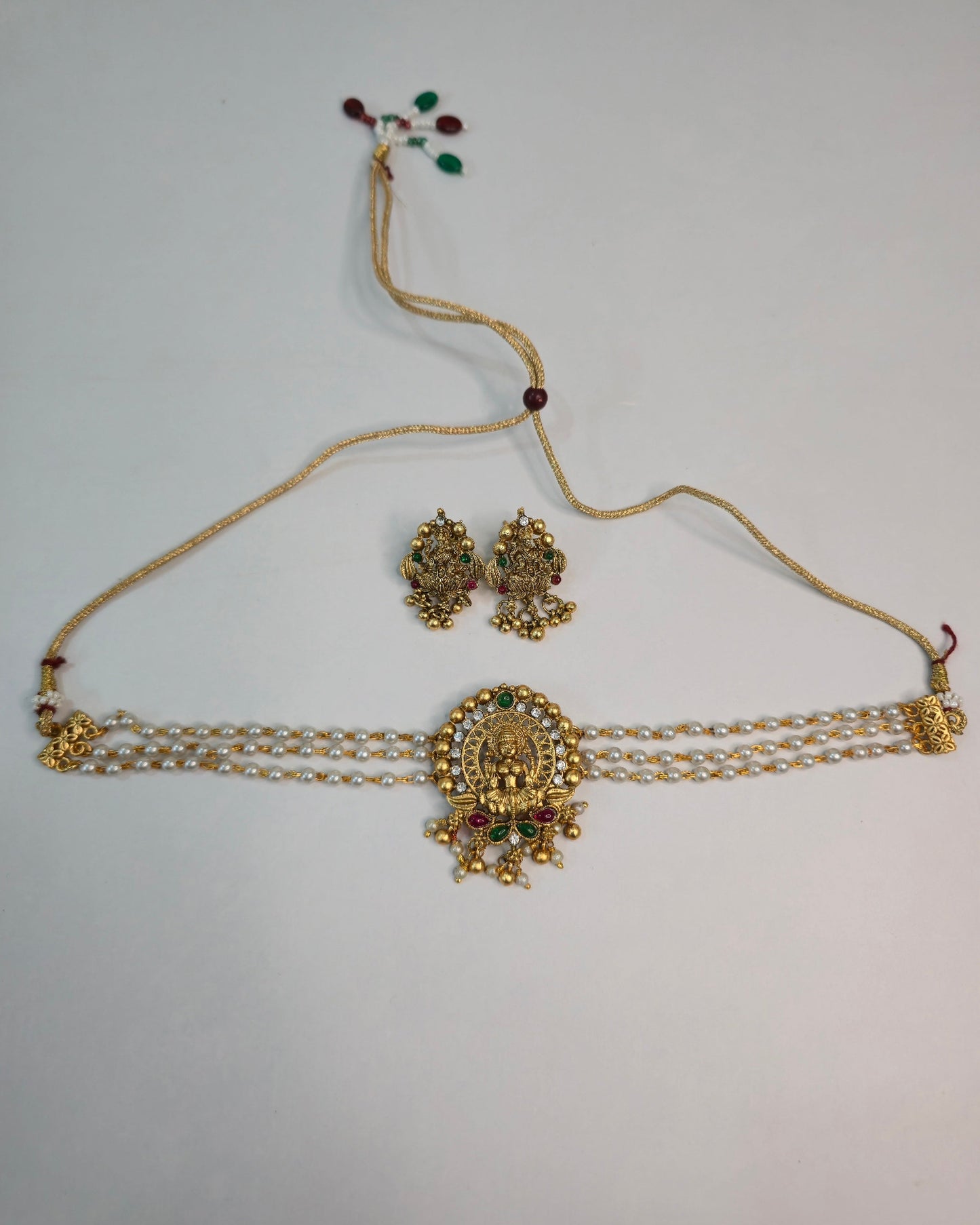 Lakshmi Motif Pearl Choker Set