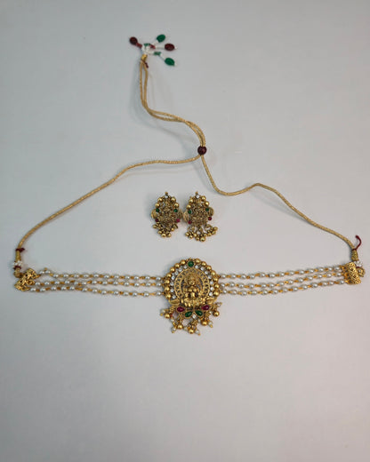 Lakshmi Motif Pearl Choker Set