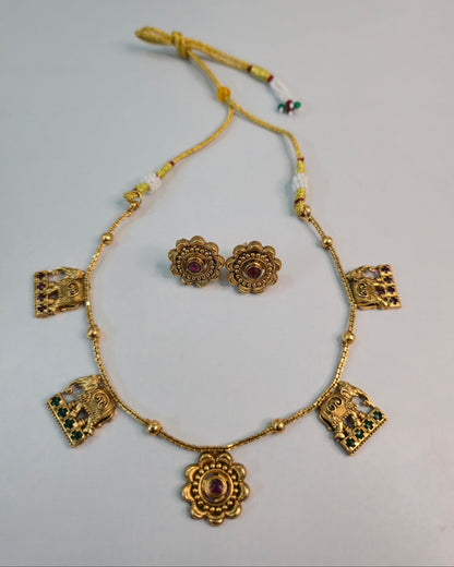 Gaja Padma Necklace Set
