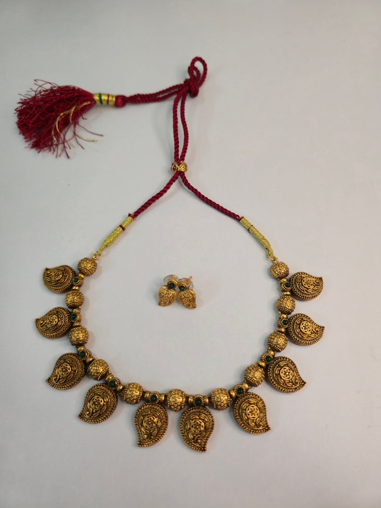 Mrinalini Antique Necklace Set