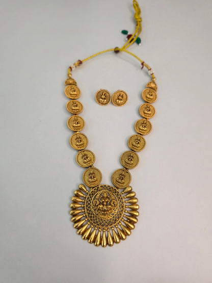 Lakshmi Coin Pendant Necklace Set