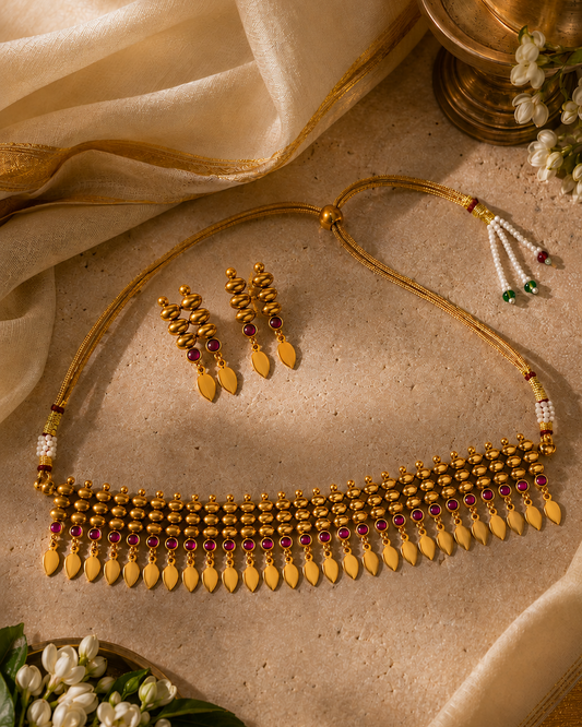 Manjari Elakkathali Choker Set
