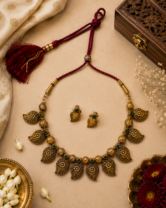 Mrinalini Antique Necklace Set