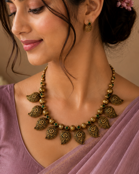 Mrinalini Antique Necklace Set