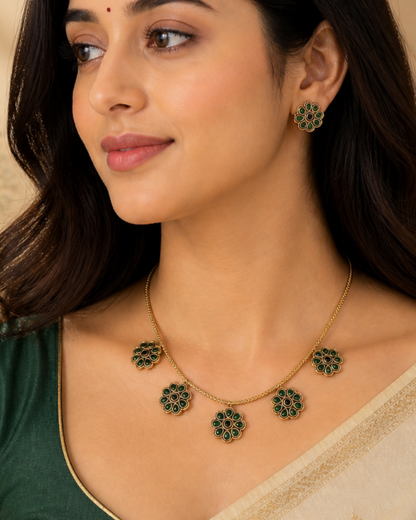 Emerald Tone Floral Necklace Set