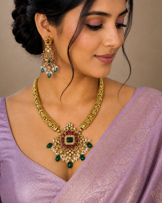 Raga Pendant Necklace Set