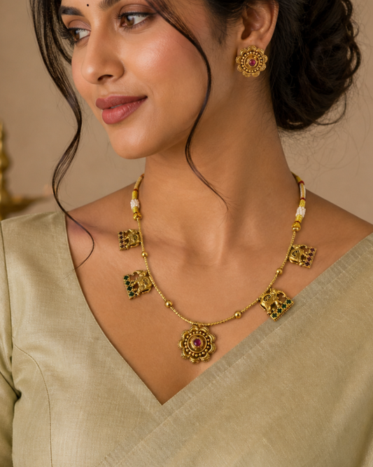 Gaja Padma Necklace Set