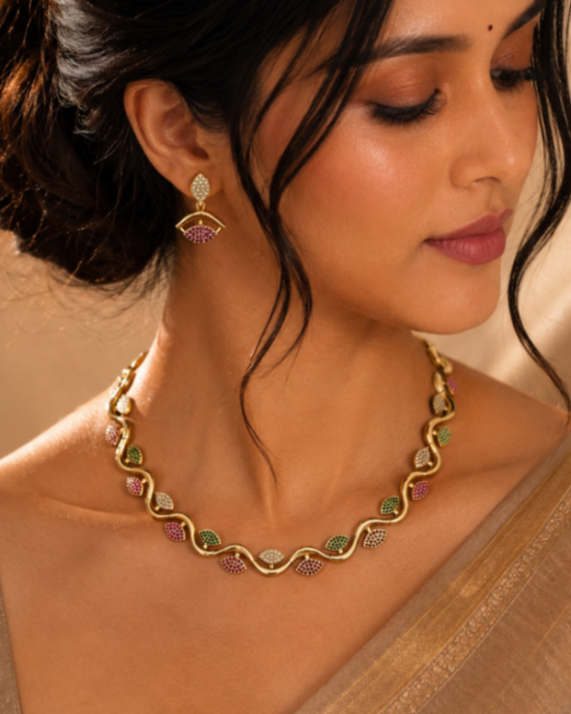 Lahari Leaf Necklace Set