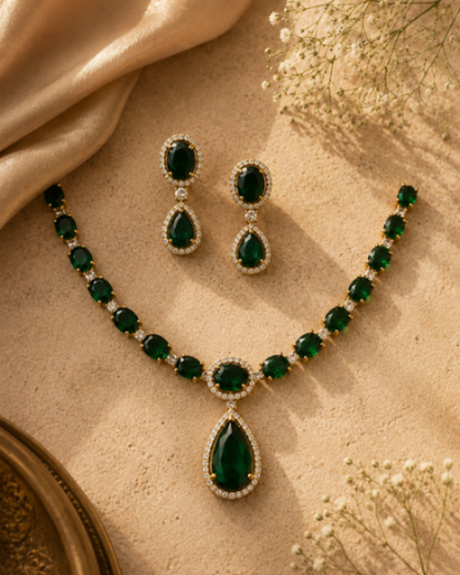 Aarini Emerald Drop Necklace Set