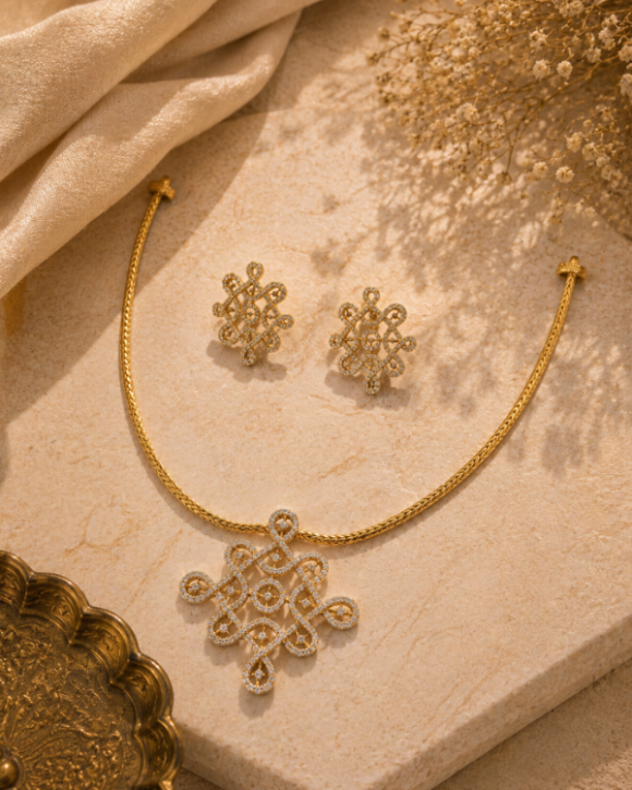 Zara Ornate Pendant Necklace Set