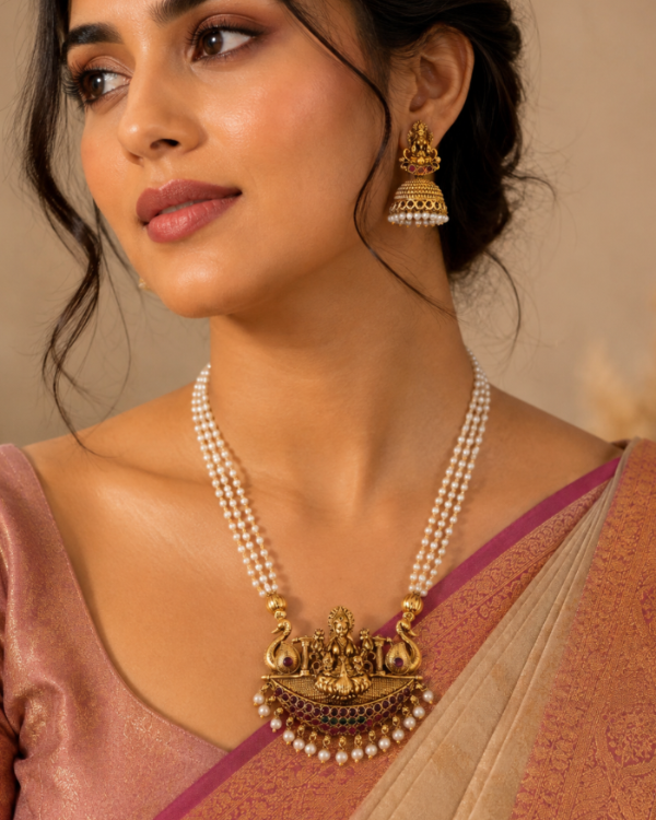 Lakshmi Hamsa Pearl Necklace Set